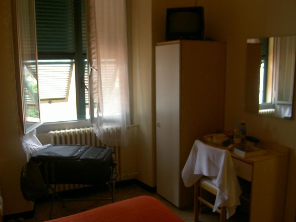 Albergo Kristina Bordighera Habitación foto