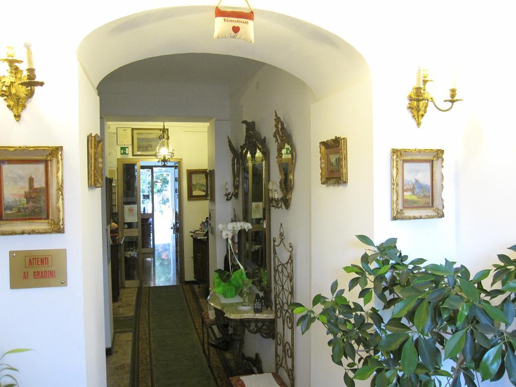 Albergo Kristina Bordighera Exterior foto