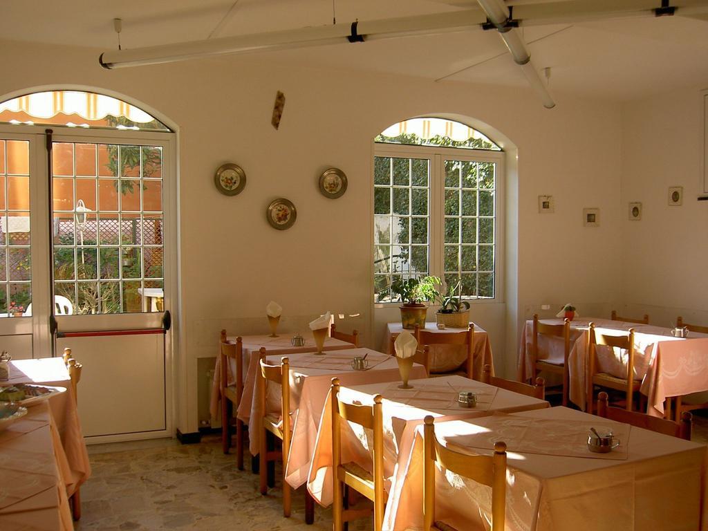 Albergo Kristina Bordighera Exterior foto